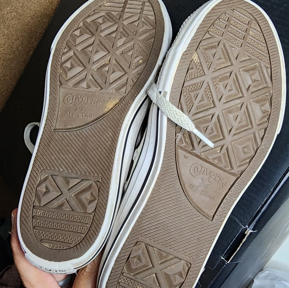 Converse shoes size 3 juniors - Picture 6 of 6
